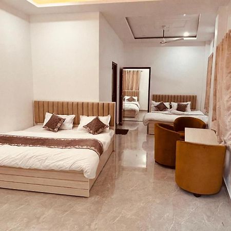 Shri Ram Darbar Hotel Ayodhya Ngoại thất bức ảnh