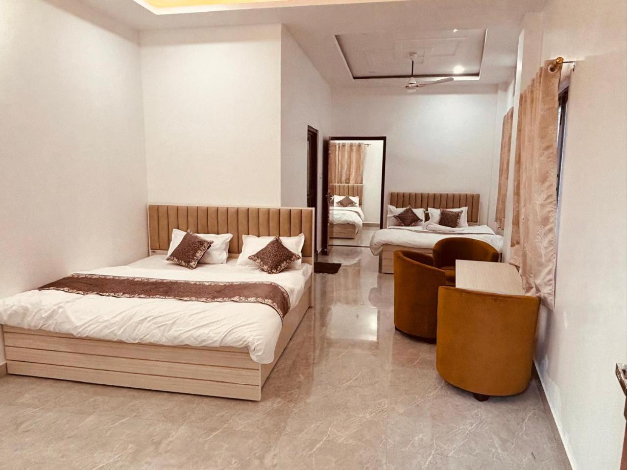 Shri Ram Darbar Hotel Ayodhya Ngoại thất bức ảnh